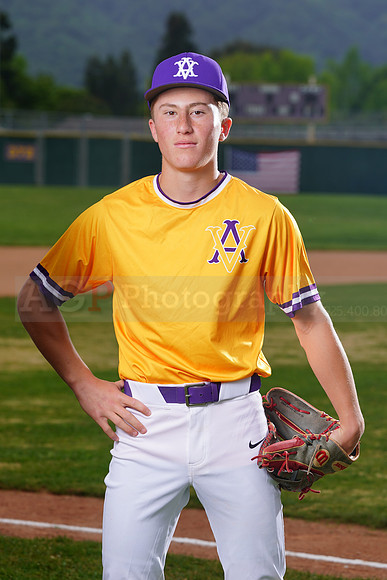 2025_Freshmen_BB040