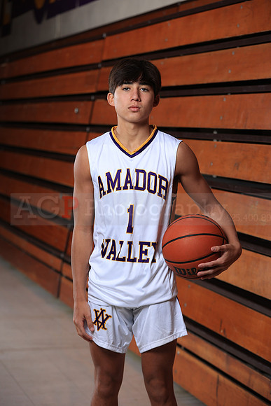 AVHSVarsityBKN00030