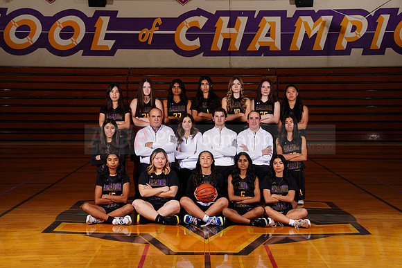 AVHS_Girls_Varsity_BKN00124