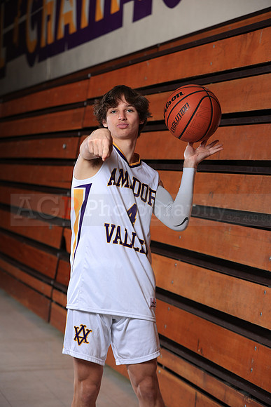 AVHSVarsityBKN00085