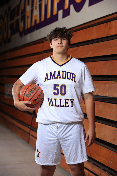 AVHSVarsityBKN00165