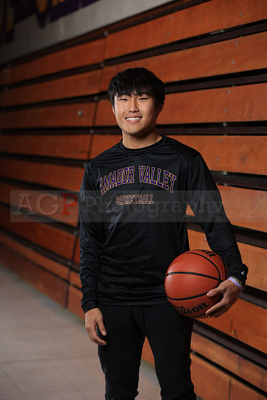 AVHSVarsityBKN00110
