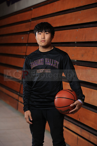 AVHSVarsityBKN00106