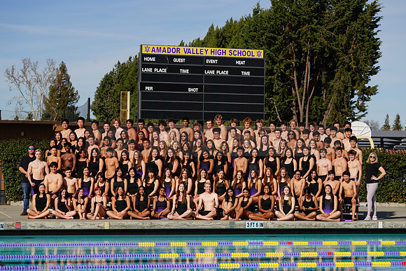 AAVHSSwimTeam00004