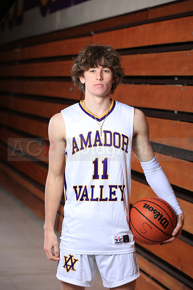 AVHSVarsityBKN00008