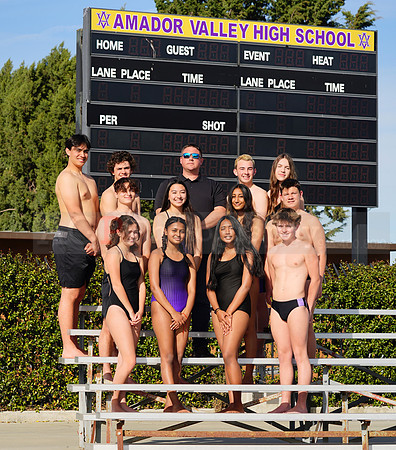 AVHSSwimTeam00012