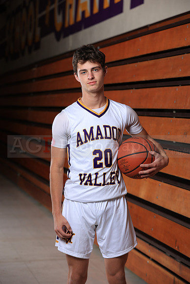 AVHSVarsityBKN00175