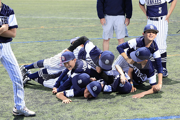 SB_Bronco_Yankees118
