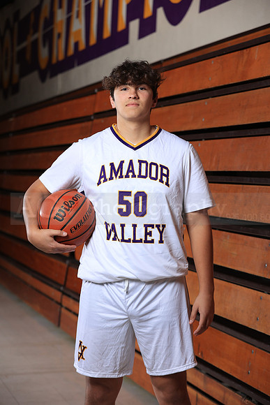 AVHSVarsityBKN00164