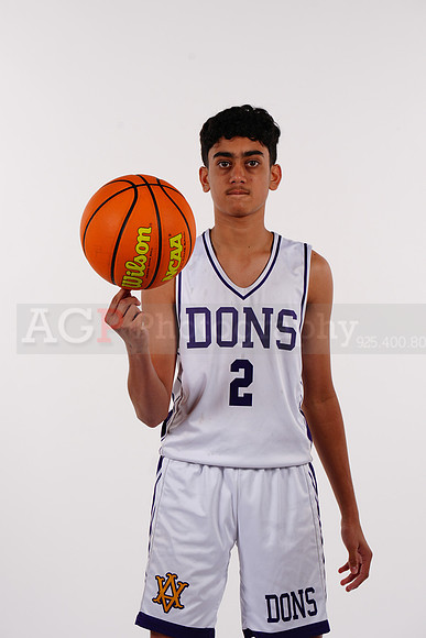 AVHS_JV00204