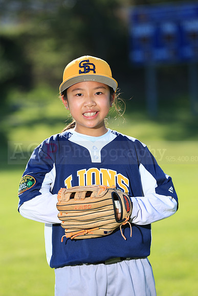 PWLions00106
