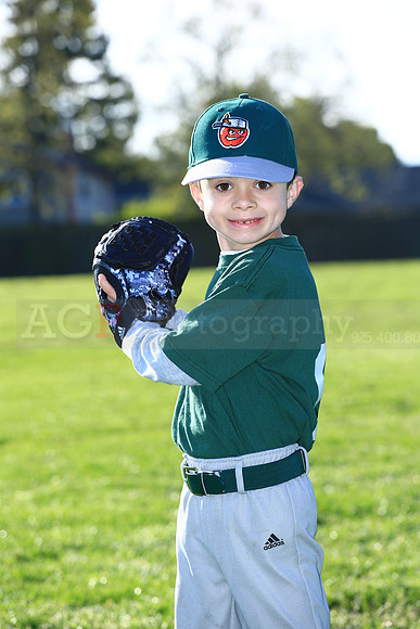 TBTinCaps001