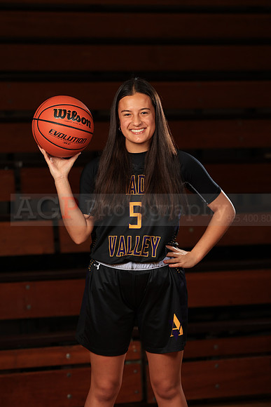 AVHSVarsityBB00077
