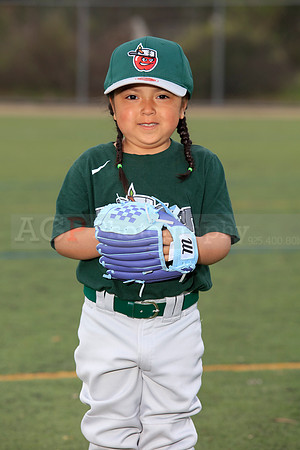 TBTinCaps00041