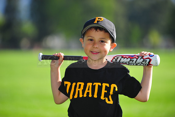 TBall_Pirates045