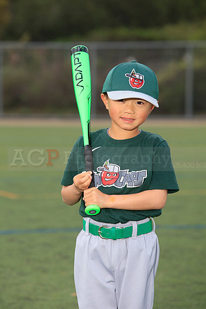TBTinCaps00089