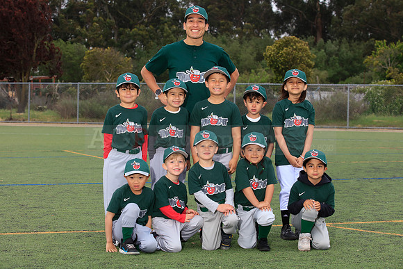 TBTinCaps00105
