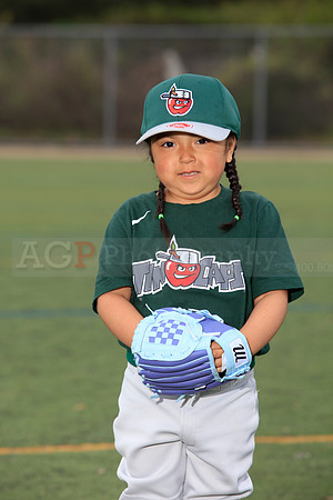 TBTinCaps00042