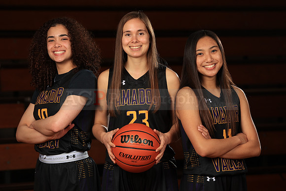 AVHSVarsityBB00098