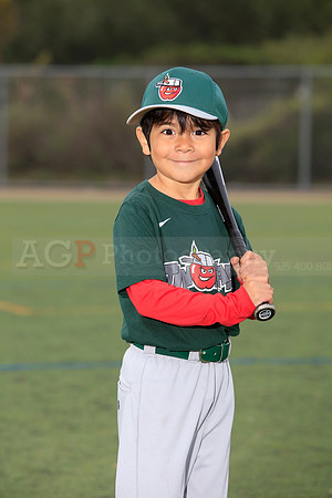 TBTinCaps00052