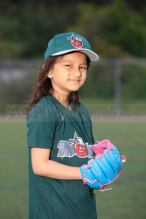 TBTinCaps00004