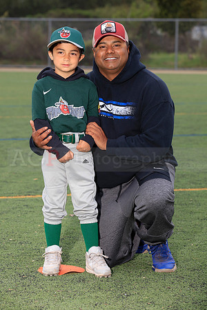 TBTinCaps00076
