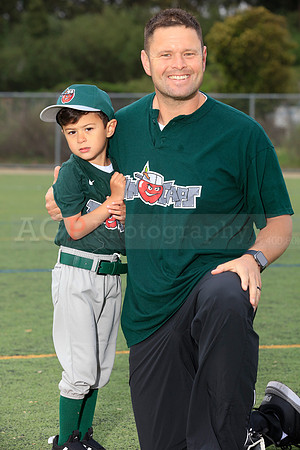 TBTinCaps00099
