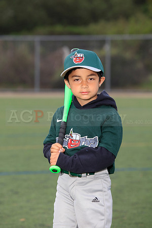 TBTinCaps00066