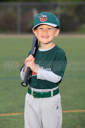TBTinCaps00034