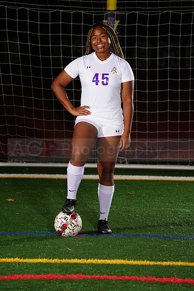 Freshmen_GirlsSoc015