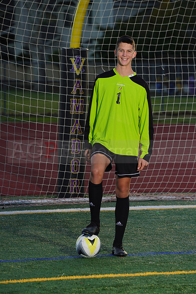 AVHS_Boys_Varsity_Soccer00080