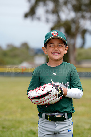 TBTinCaps00109