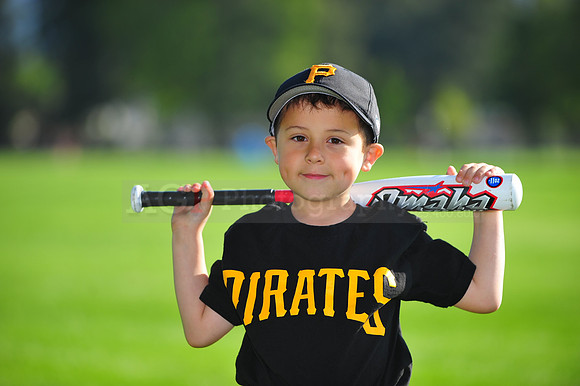 TBall_Pirates044