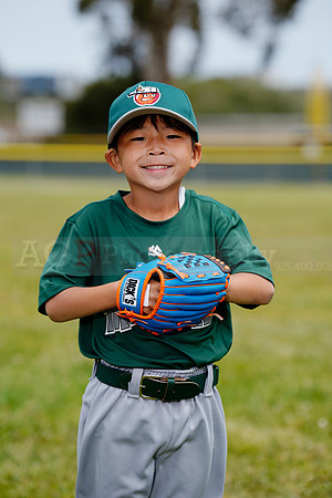TBTinCaps00047