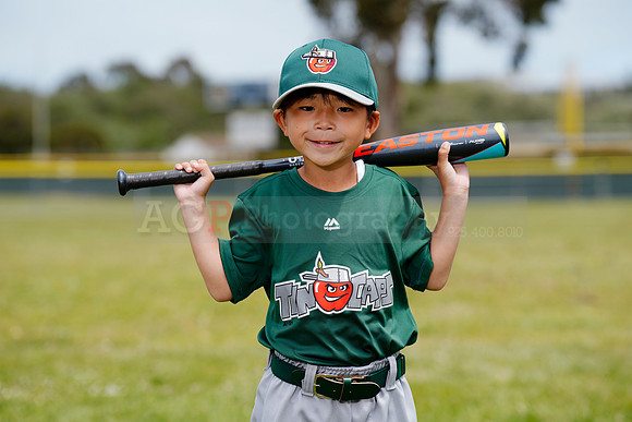 TBTinCaps00052