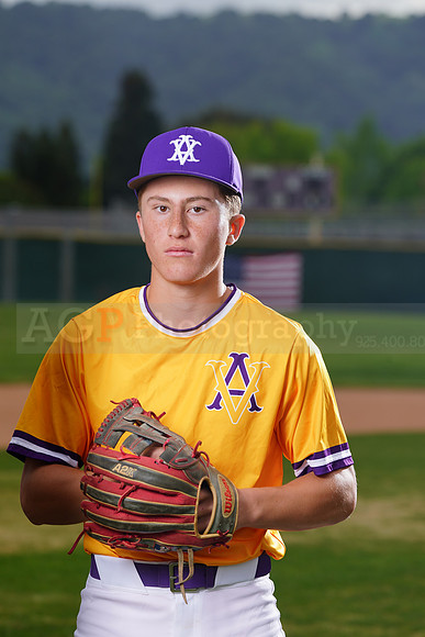 2025_Freshmen_BB037