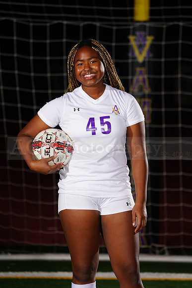 Freshmen_GirlsSoc018