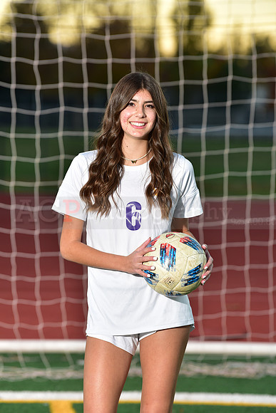 AVHS_Girls_Freshmen_Soc003