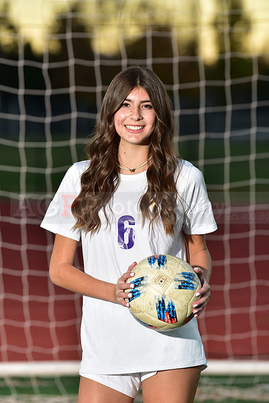 AVHS_Girls_Freshmen_Soc006