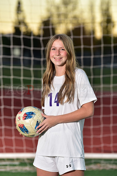 AVHS_Girls_Freshmen_Soc012