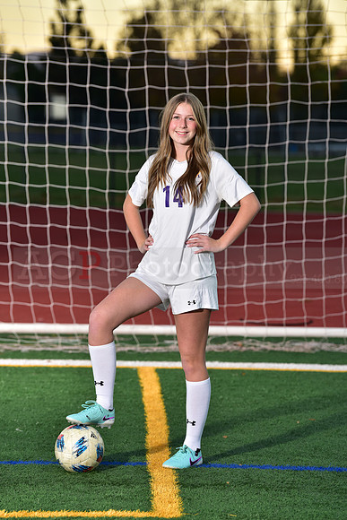 AVHS_Girls_Freshmen_Soc015