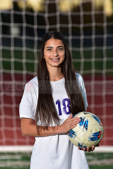 AVHS_Girls_Freshmen_Soc030