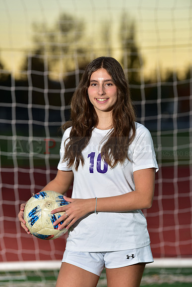 AVHS_Girls_Freshmen_Soc043