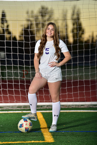 AVHS_Girls_Freshmen_Soc057
