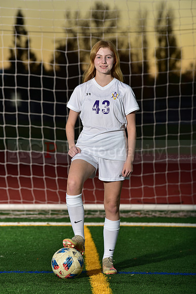 AVHS_Girls_Freshmen_Soc065