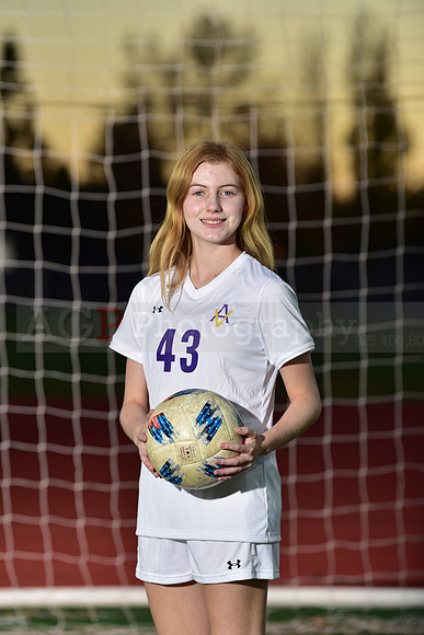 AVHS_Girls_Freshmen_Soc060