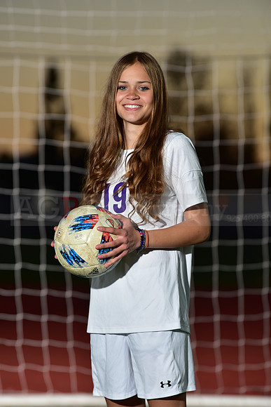 AVHS_Girls_Freshmen_Soc093