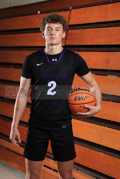 AVHS_Varsity_BB019