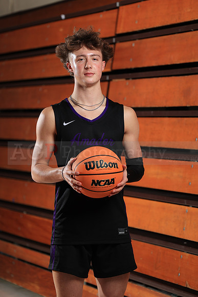 AVHS_Varsity_BB035