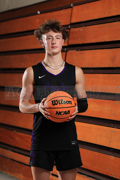 AVHS_Varsity_BB036